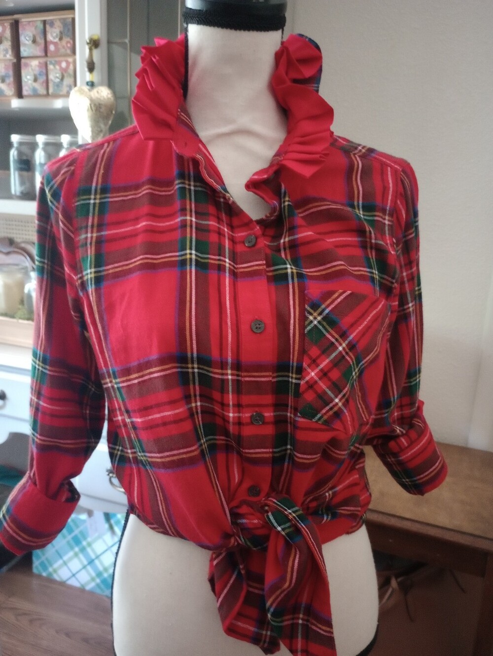 Red Plaid Ruffled Collar Tie-Front Shirt - Picture 7 of 11